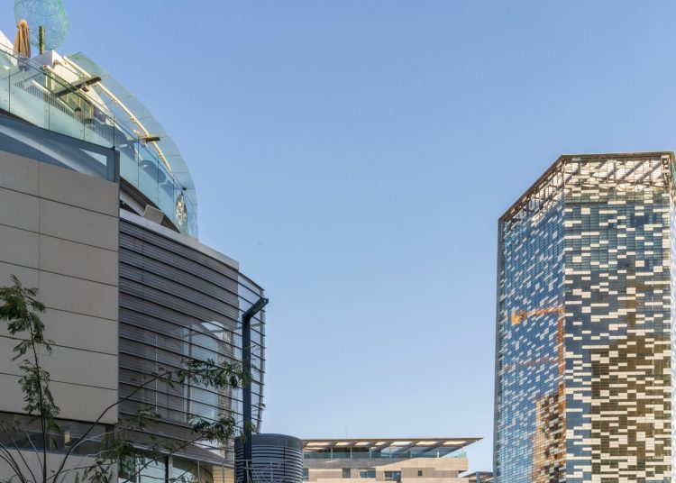 stratégies, paysage médiatique et médias clés